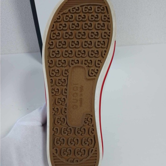 Gucci Tennis Shoes Monogram - Picture 9 of 11